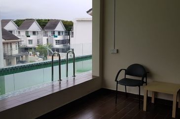 USJ Heights Bungalow For Sale