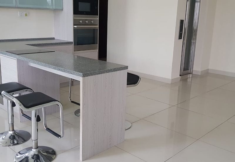 USJ Heights Bungalow For Sale