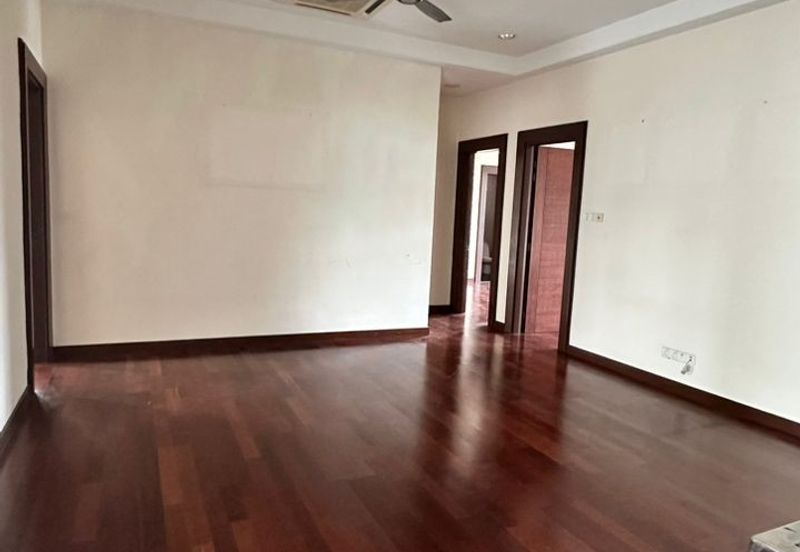 USJ Heights Bungalow For Sale