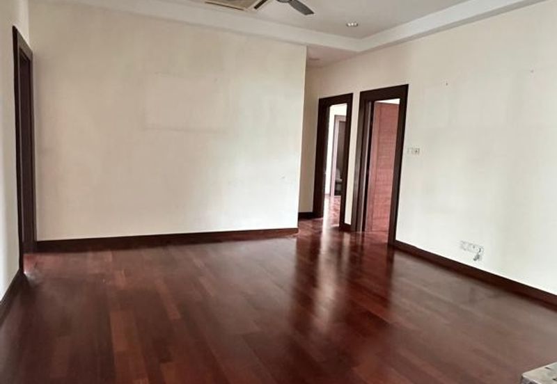 USJ Heights Bungalow For Sale