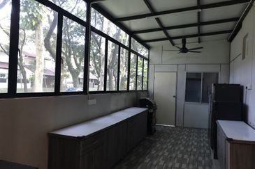 USJ Heights Bungalow For Sale