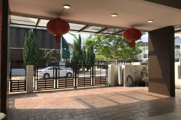 USJ Heights Bungalow For Sale