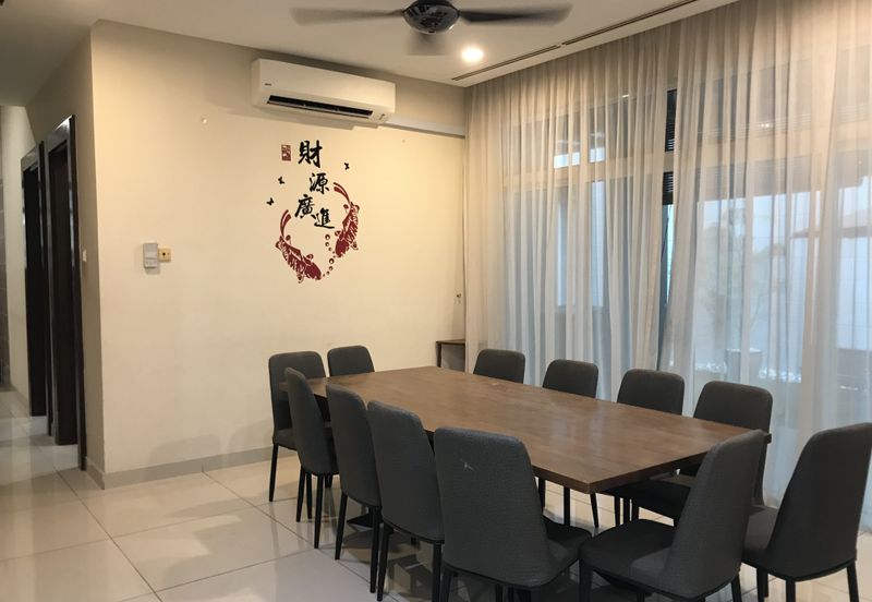 USJ Heights Bungalow For Sale