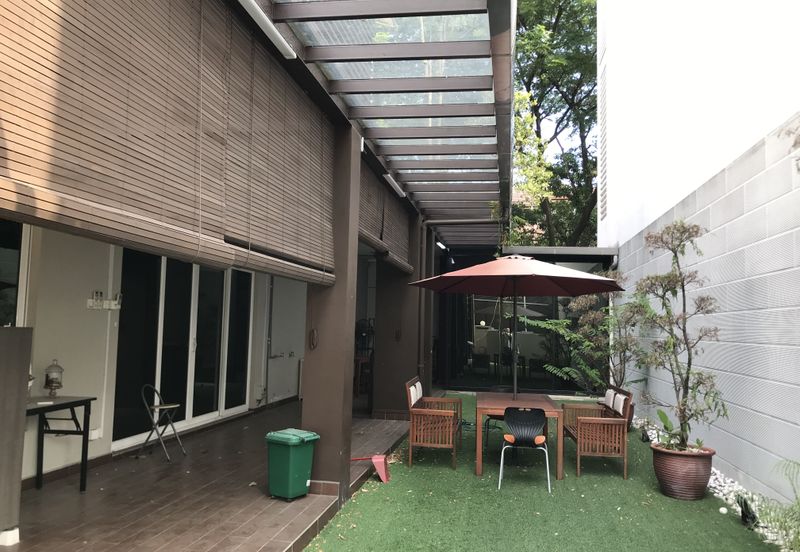 USJ Heights Bungalow For Sale