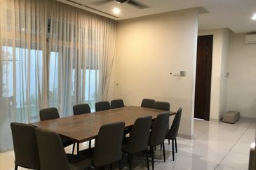 USJ Heights Bungalow For Sale