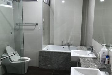 USJ Heights Bungalow For Sale