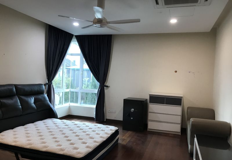 USJ Heights Bungalow For Sale