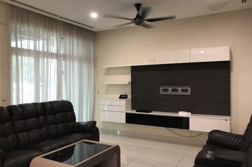 USJ Heights Bungalow For Sale