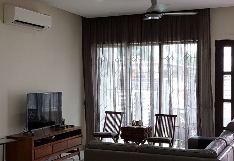 USJ Heights Bungalow For Sale