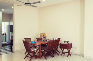 USJ Heights Bungalow For Sale