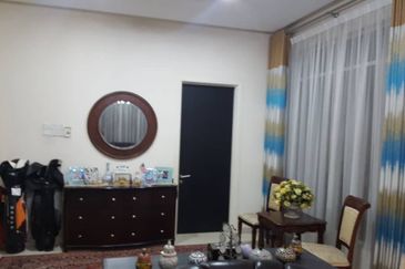 USJ Heights Bungalow For Sale