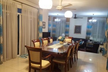 USJ Heights Bungalow For Sale