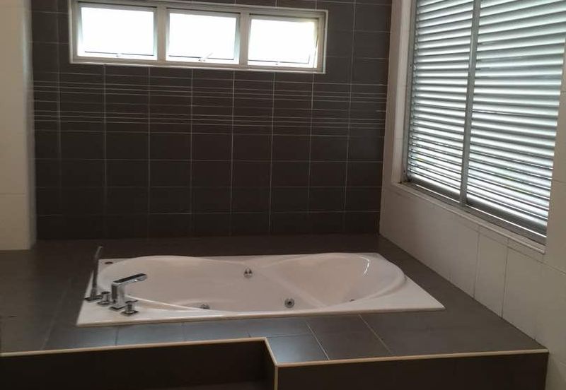 USJ Heights Bungalow For Sale