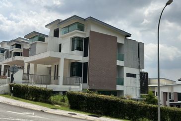 Kingsley Hills @ Putra Heights