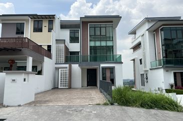 Kingsley Hills @ Putra Heights