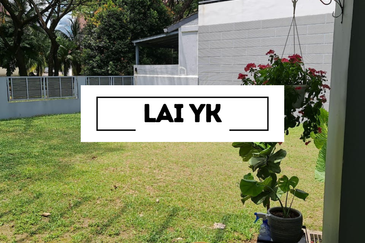 USJ Heights Bungalow For Sale