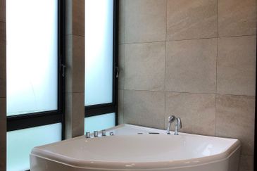 Subang Heights Bungalow For Sale