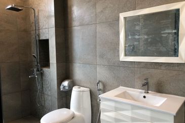 Subang Heights Bungalow For Sale