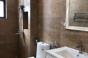 Subang Heights Bungalow For Sale