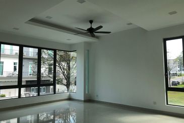 Subang Heights Bungalow For Sale