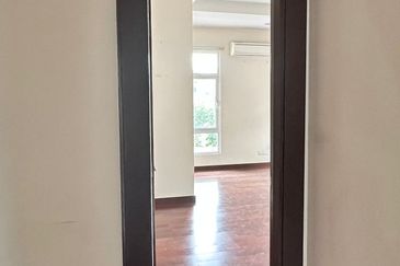 Short drive Subang Parade, Sunway University