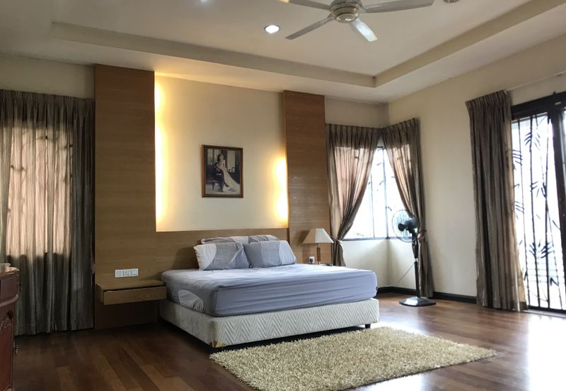 Subang Heights Bungalow For Sale