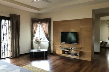 Subang Heights Bungalow For Sale