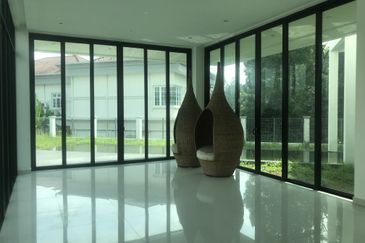 Subang Heights Bungalow For Sale