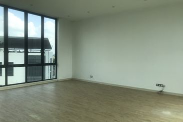 Subang Heights Bungalow For Sale