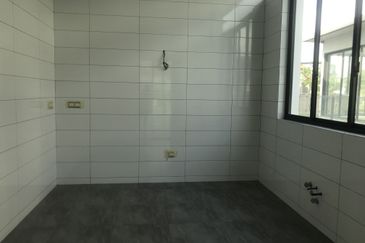 Subang Heights Bungalow For Sale