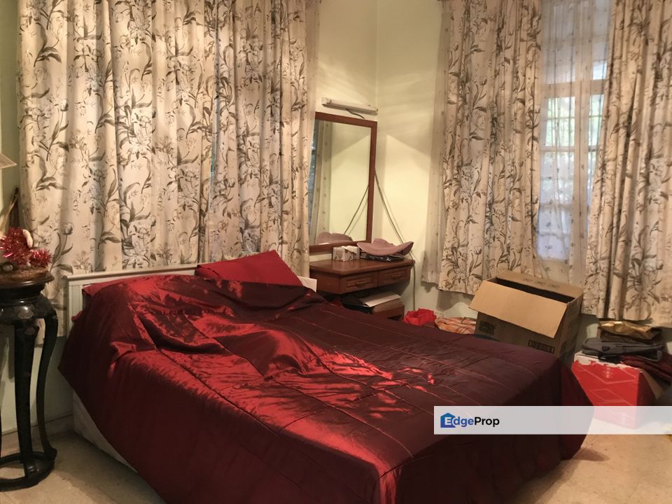 USJ 2 Bungalow For Sale with Big Land , Selangor, USJ