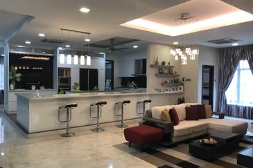 Subang Heights Bungalow For Sale