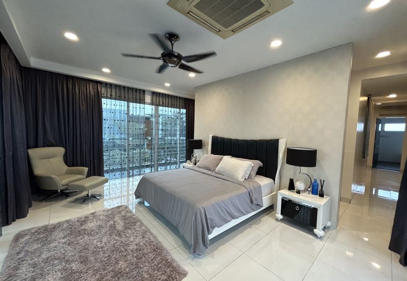 USJ Heights Avalon Bungalow for Sale