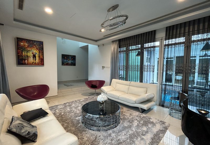 USJ Heights Avalon Bungalow for Sale