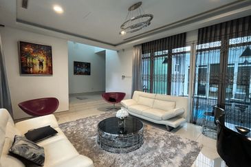 USJ Heights Avalon Bungalow for Sale