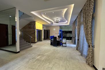 Subang Heights Corner Bungalow for Sale