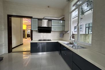 Subang Heights Corner Bungalow for Sale