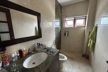 Subang Heights Bungalow For Sale