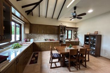 Subang Heights Bungalow For Sale