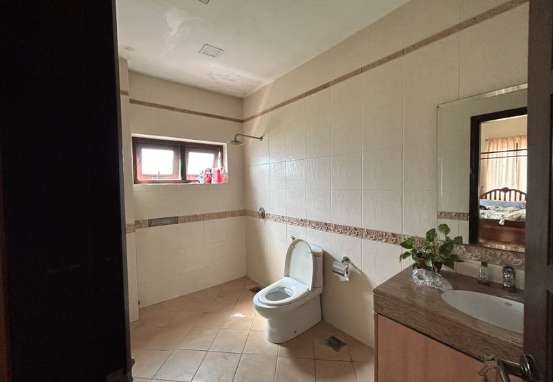 Subang Heights Bungalow For Sale