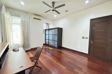 Glenmarie Residences