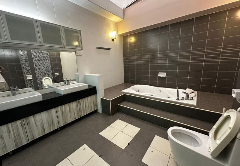 USJ Avenue @ USJ Heights