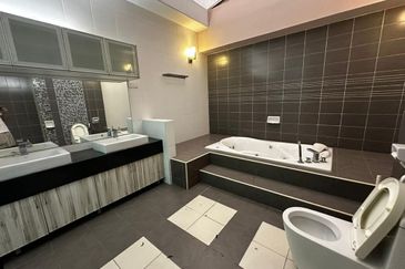 USJ Avenue @ USJ Heights