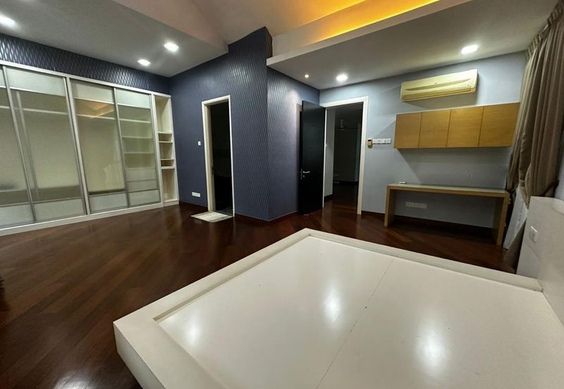 USJ Avenue @ USJ Heights