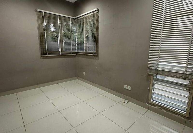 USJ Avenue @ USJ Heights