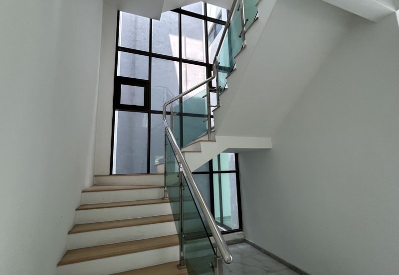 Kingsley Hills @ Putra Heights