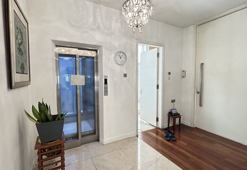 The Residence @ The Glades