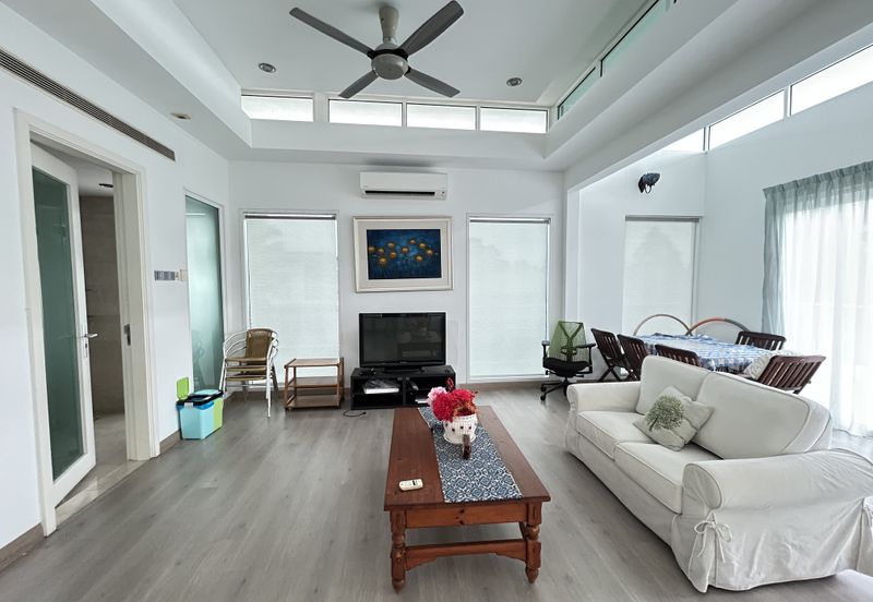 The Residence @ The Glades