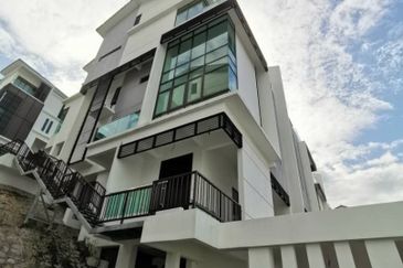 Kingsley Hills @ Putra Heights