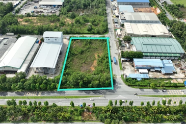 1-Acre Freehold Corner Industrial Land in Semenyih – RM110/sqft